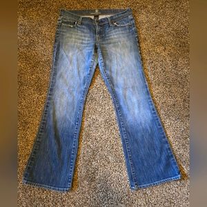 NY & Co Platinum jeans, size 8P.